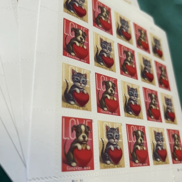 USPS Design 00 Forever 2023 Love Stamps Kitten Puppy First Class